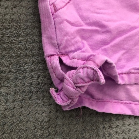 Toddler girls Oshkosh b’gosh Pink shorts in size 2T - Picture 2 of 5